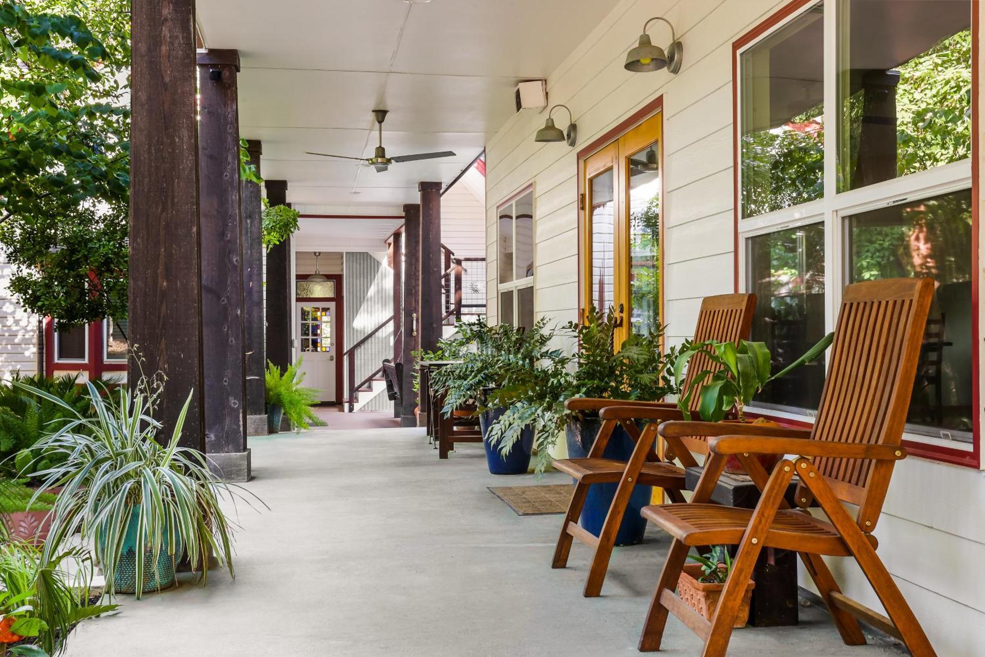 Brava House B&B Остин Экстерьер фото